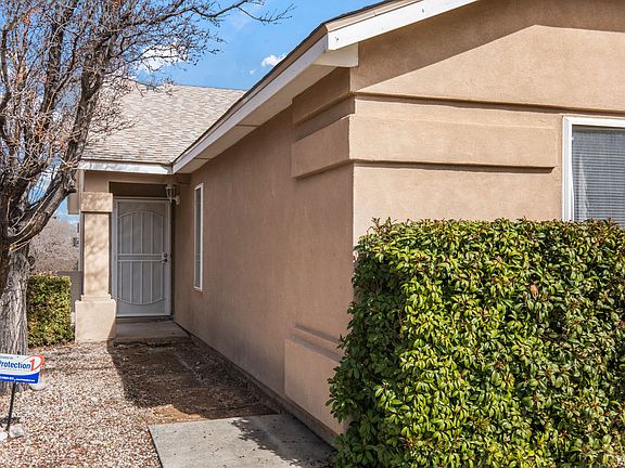 3rd image of 11031 Deer Lodge Pl SE