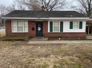 1402 Dearing Rd, Memphis, TN 38117