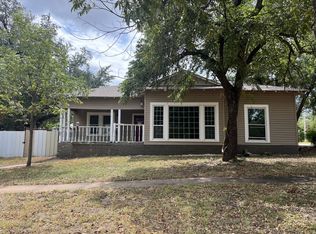 511 W 7th St, Cisco, TX 76437