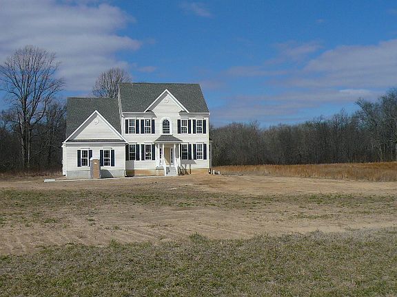 3rd image of 136 Patriot Way