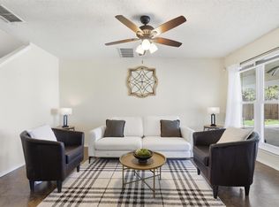 848 Stafford Station Dr, Saginaw, TX 76131