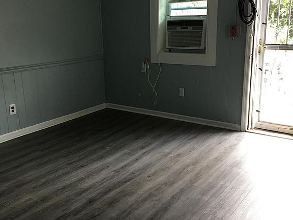 4th image of 1520 S Broad St #1R