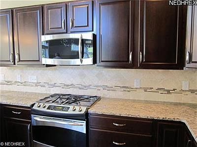 5th image of 208 Ashbourne Dr