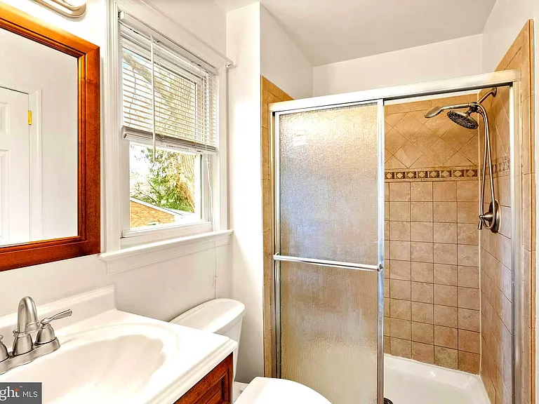 7109 Davis Ct — Photo 28