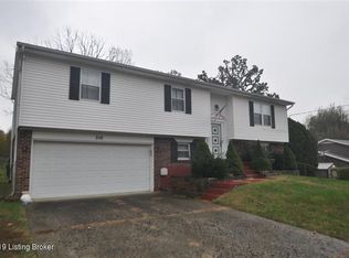 298 Indiana Trl, Radcliff, KY 40160