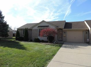 29161 E Rose St, Roseville, MI 48066
