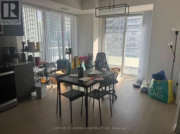 50 Dunfield Ave #2019, Toronto, ON M4S 0E4