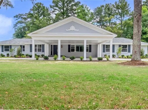 2553 S Durham Dr, Mobile, AL 36606