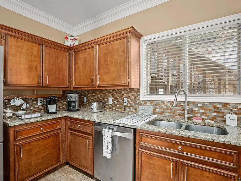 6108 Cape Coral Dr — Photo 5