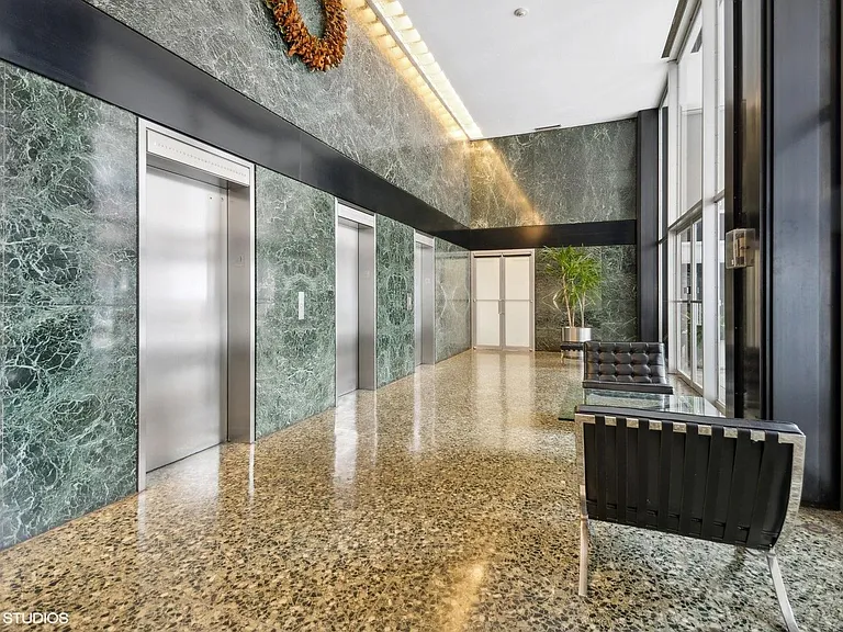 900 N Lakeshore Dr #514 — Photo 4