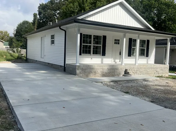 507 E Monroe St E, Tullahoma, TN 37388