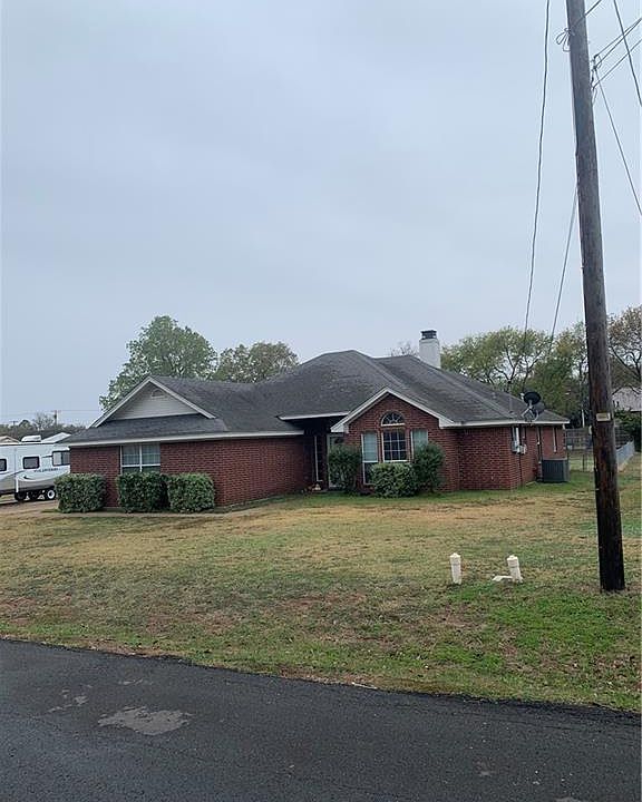 1st image of 407 S McLendon Dr