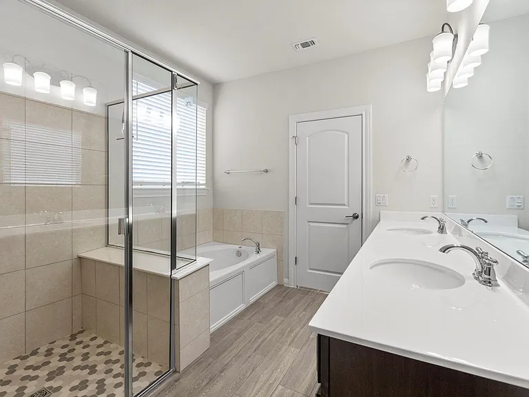 9802 Acero Dr — Photo 21