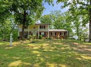 11697 Kingston Dr, Festus, MO 63028