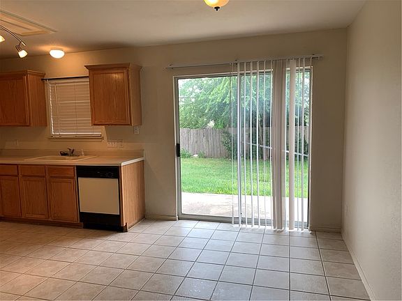 3rd image of 17411 Salt Flat Ln