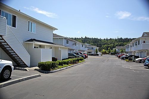5th image of 1022 10th Ave SE