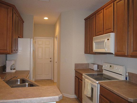 4th image of 3740H Creswick Cir