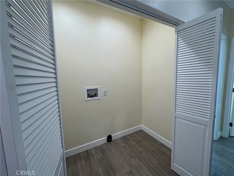 10054 Barling St — Photo 12