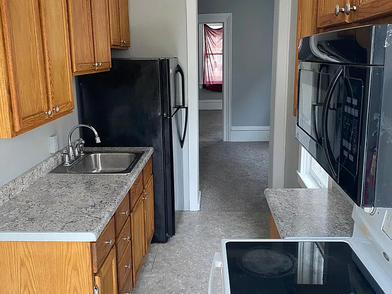 929 N Burdick St #929 — Photo 21