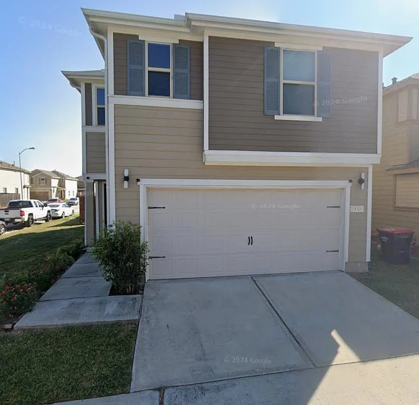 3 bed, 2.5 bath, 1940 sqft, $1,850 — Photo 1