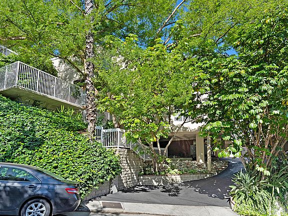 2nd image of 2266 Cazador Dr APT 4