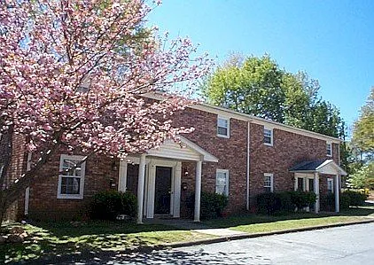 2 bed, 1100 sqft, $1,586 — Photo 1