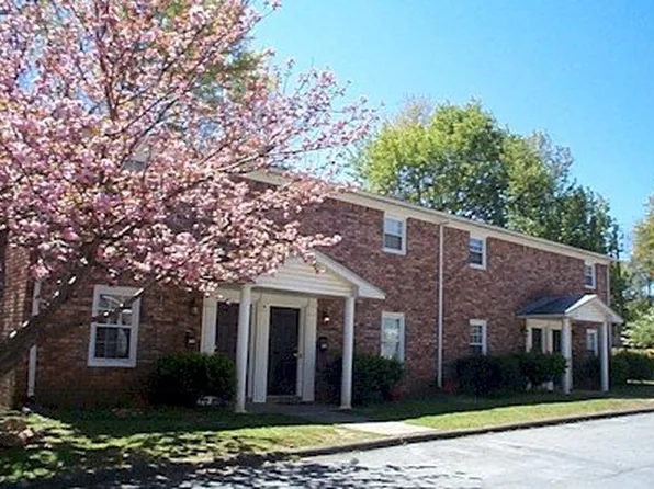 18-20 Powell Pl, Newnan, GA