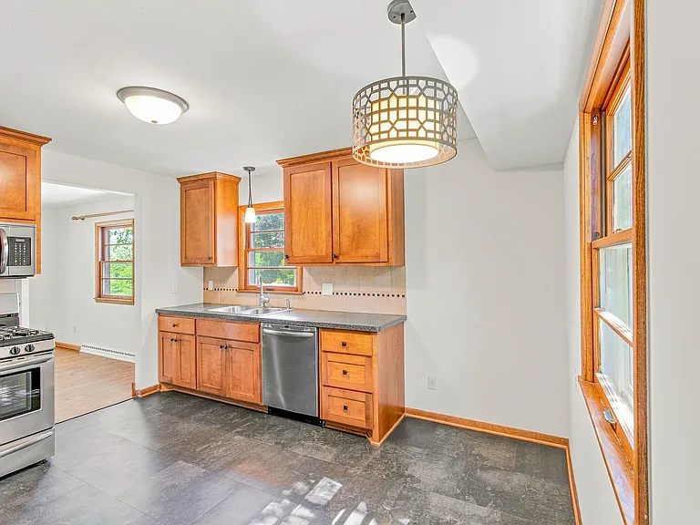 Area for informal dine in kitchen (entire kitchen 13 x 15)
