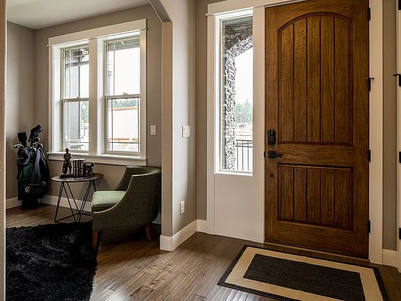 Example of an Entryway