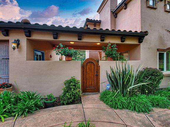 3rd image of 8373 Hidden Valley Cir