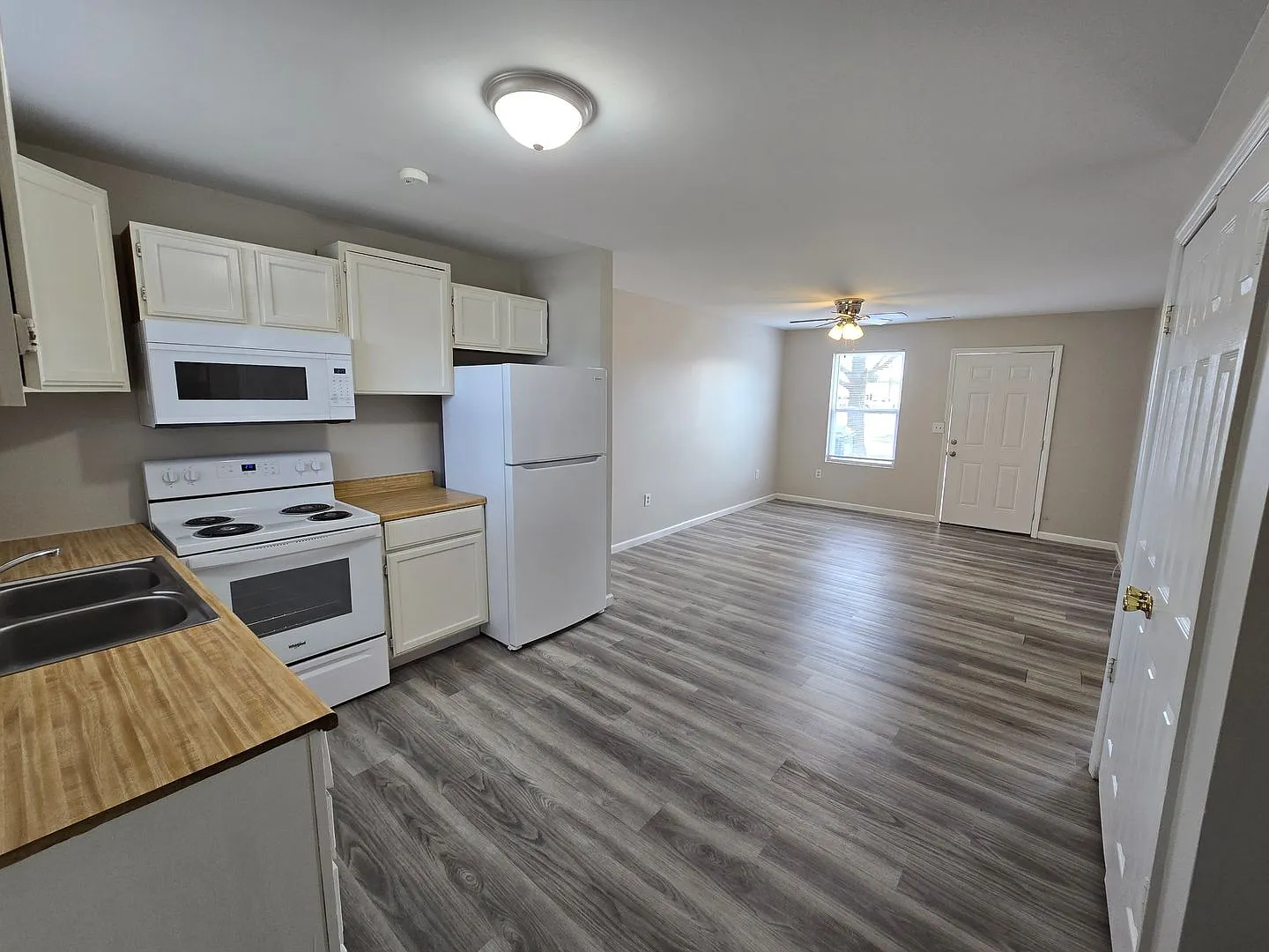 Bruer Park Gardens Apartments - Truesdale MO — Photo 4