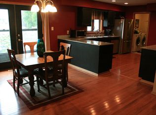 2301 Moore Dr, Papillion, NE 68046