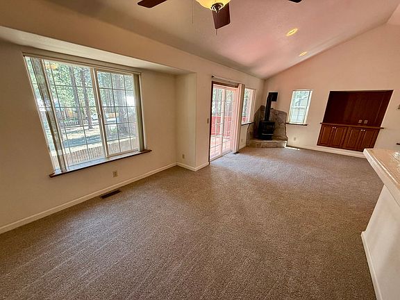5th image of 1101 Herbert Ave
