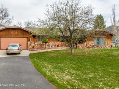 931 Westbank Rd, Glenwood Springs, CO, 81601