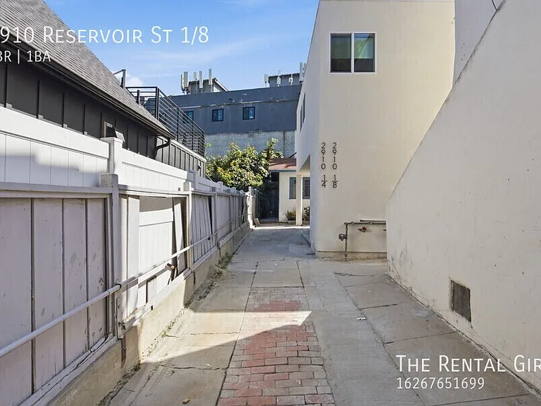 2910 Reservoir St #1/8 — Photo 15