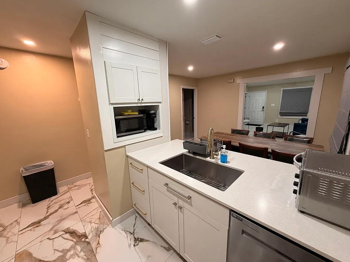 2 bed, 1050 sqft, $1,550 — Photo 2