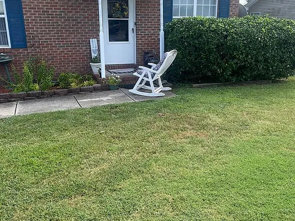 1133 10th Ave E, Springfield, TN 37172