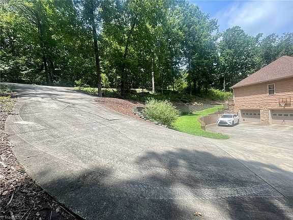 29th image of this home