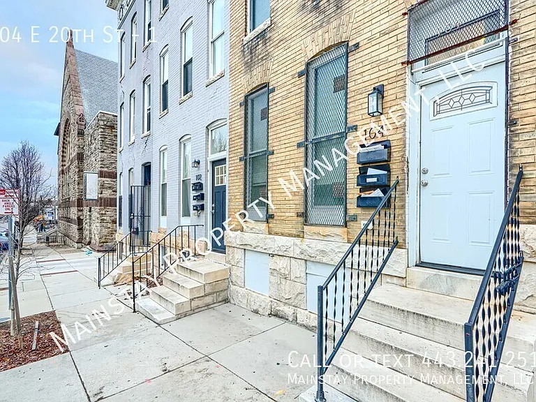 104 E 20th St #1 — Photo 1