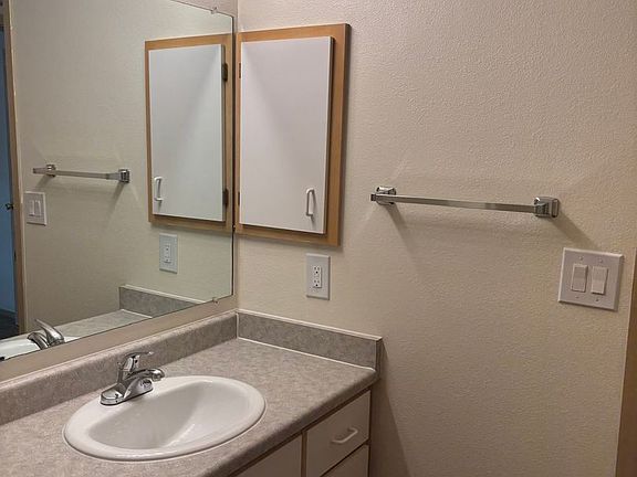 5th image of 2511 NW Edenbower Blvd #99