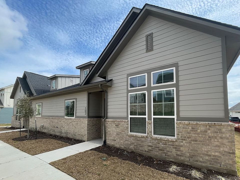2nd image of 134 Harborside Dr #102