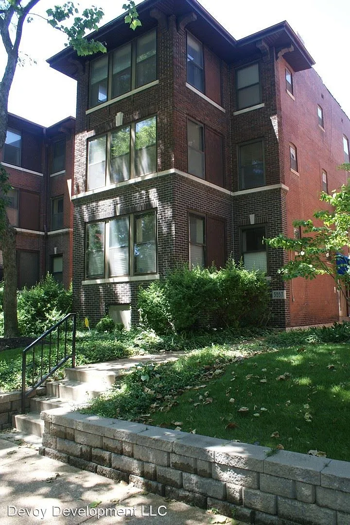 5557 Pershing Ave #3F photo 1