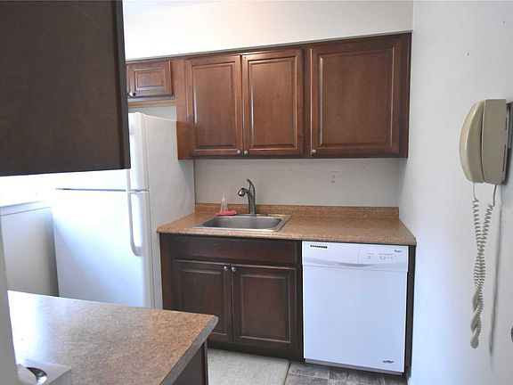 3rd image of 1157 Village Dr