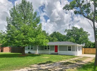 404 County Road 243, Angleton, TX 77515