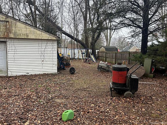 2nd image of 309 Depot Road