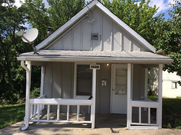 1046 W Maple Ave