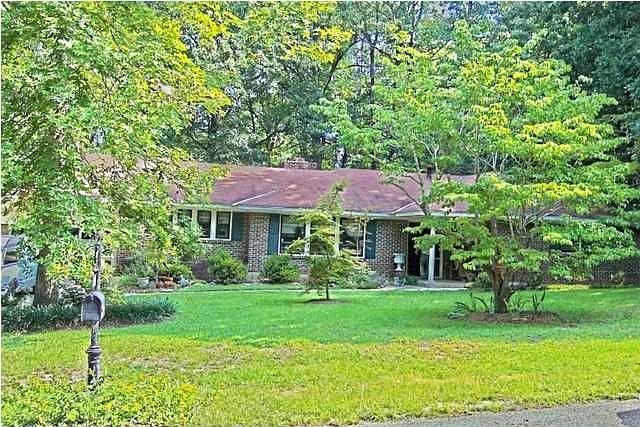 2nd image of 421 Pine Forest Dr