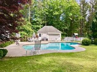83 Longwood Cir, Kingston, MA 02364