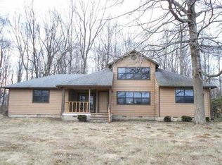 3335 N County Line Rd, Moores Hill, IN 47032