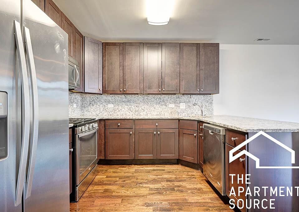 1st image of 464 N Ashland Ave #3R